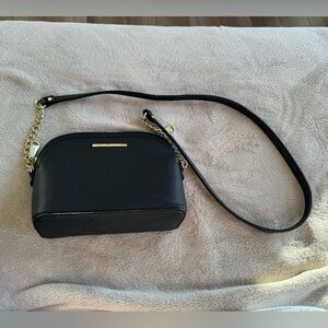 Steve Madden Black and Gold Crossbody Bag